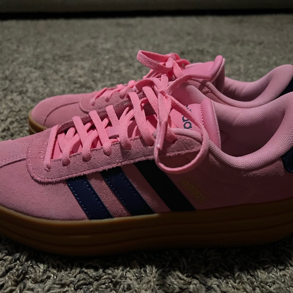 Adidas Women's Pink Sneakers, NWOT - Picture 5 of 6